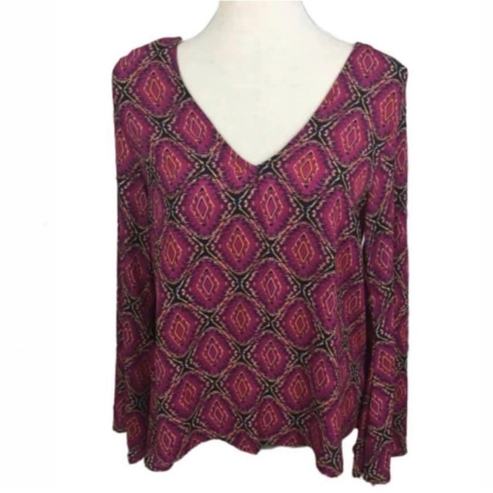 Izzy & Lola Women's V Neck Keyhole Blouse Size Medium